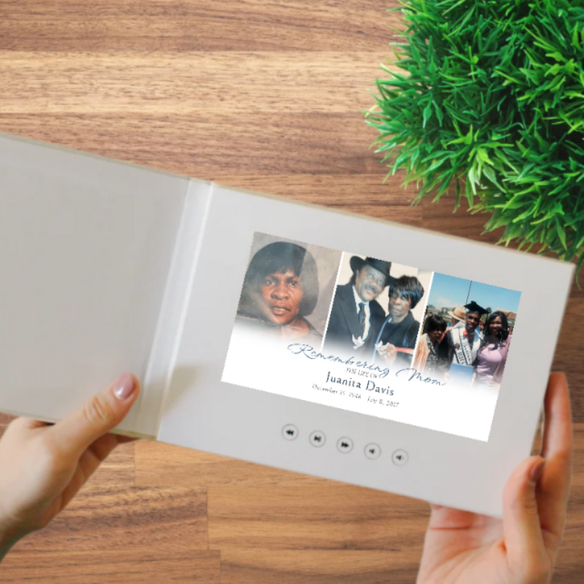 7-Inch Slideshow Video Book